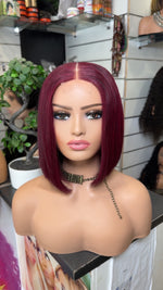 Coupe carrée rouge raw hair